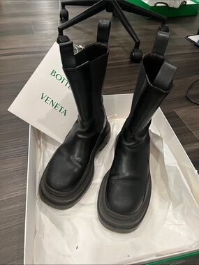 Bottega Veneta Black Leather Platform Chelsea Boots